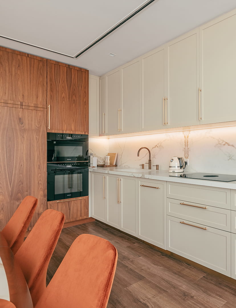 L-shaped kitchen